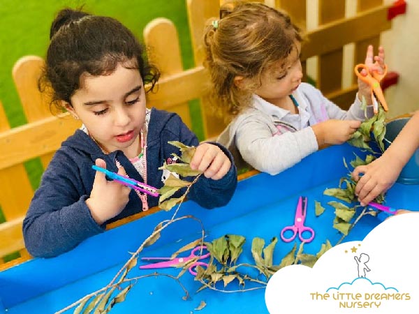 10 Engaging Fine Motor Skill Activities for 2-Year-Old Toddlers: Enhancing  Development through Engaging Play - Dreaming Loud